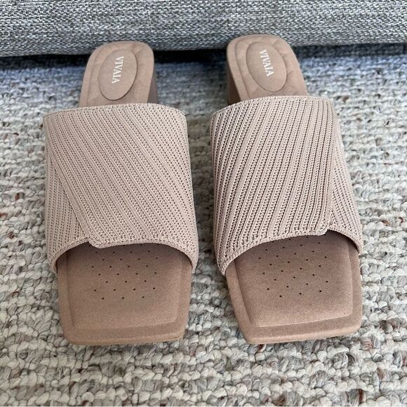 Vivaia Square-Toe Block Heel Sandals - Picture 8 of 16